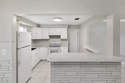 5500 SW 7th St, Margate, FL 33068 - Photo 7