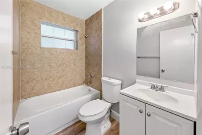 5500 SW 7th St, Margate, FL 33068 - Photo 17