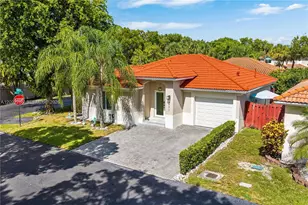 5771 NW 98th Ct, Doral, FL 33178 - Photo 3