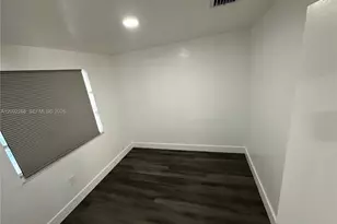 821 NW 20th Ave, Miami, FL 33125 - Photo 5
