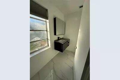 821 NW 20th Ave #821, Miami, FL 33125 - Photo 9