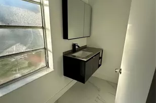 821 NW 20th Ave, Miami, FL 33125 - Photo 9