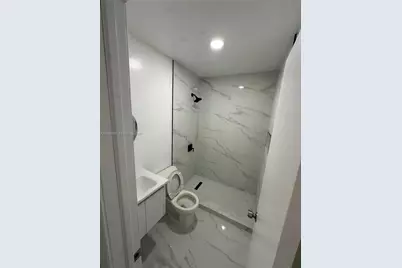 821 NW 20th Ave #821, Miami, FL 33125 - Photo 7