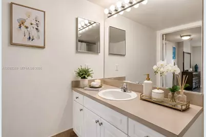 520 SE 5th Ave #1308, Fort Lauderdale, FL 33301 - Photo 9