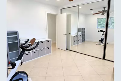 1235 Pierce St, Hollywood, FL 33019 - Photo 9