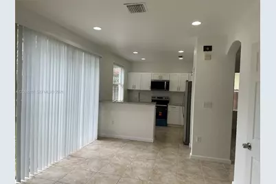 2031 SE 14th Ct #2031, Homestead, FL 33035 - Photo 5