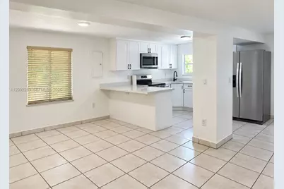 3229 NW 34th St, Miami, FL 33142 - Photo 15