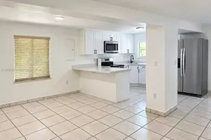 3229 NW 34th St, Miami, FL 33142 - Photo 15
