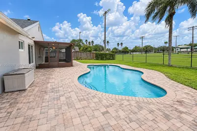 11655 SW 50th St, Cooper City, FL 33330 - Photo 19