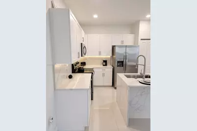 796 NE 208th Ter #796, Miami Gardens, FL 33179 - Photo 9