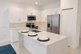 796 NE 208th Ln, Miami Gardens, FL 33179 - Photo 5