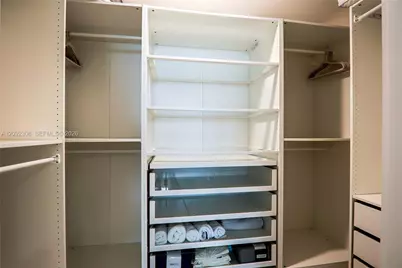 650 NE 32nd St #4105, Miami, FL 33137 - Photo 37