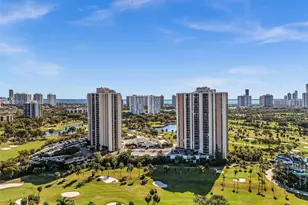 20301 W Country Club Dr, Aventura, FL 33180 - Photo 49