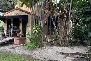 825 Madrid St, Coral Gables, FL 33134 - Photo 3