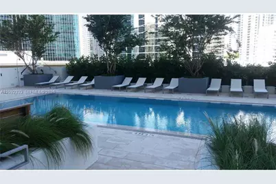 1300 Brickell Bay Dr #2413, Miami, FL 33131 - Photo 9