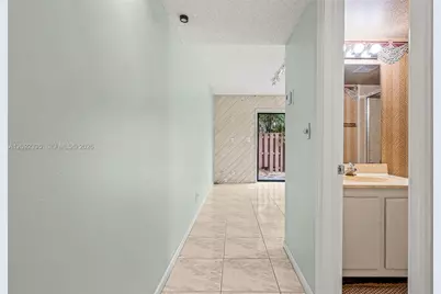 3225 NE 13th St #201, Pompano Beach, FL 33062 - Photo 31