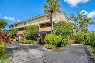 3225 NE 13th St #201, Pompano Beach, FL 33062 - Photo 1