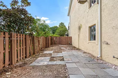 3225 NE 13th St #201, Pompano Beach, FL 33062 - Photo 41