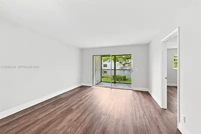 1400 SW 124th Ter #202Q, Pembroke Pines, FL 33027 - Photo 17