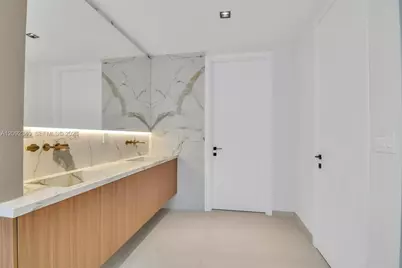 125 SW 29th Rd, Miami, FL 33129 - Photo 49