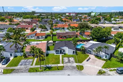 294 NW 134th Ct, Miami, FL 33182 - Photo 3