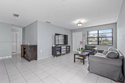 294 NW 134th Ct, Miami, FL 33182 - Photo 7