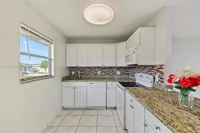 373 Monaco H #H, Delray Beach, FL 33446 - Photo 3