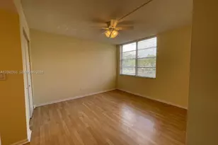 9431 Live Oak Pl, Davie, FL 33324 - Photo 17