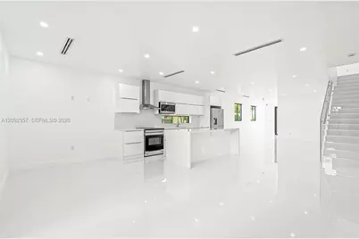 3453 NW 4th St, Miami, FL 33125 - Photo 15