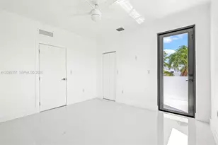 3453 NW 4th St, Miami, FL 33125 - Photo 39