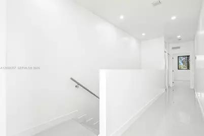 3453 NW 4th St, Miami, FL 33125 - Photo 25