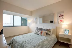 650 NE 32nd St, Miami, FL 33137 - Photo 9