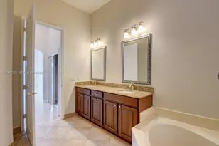 8291 Hampton Wood Dr, Boca Raton, FL 33433 - Photo 19