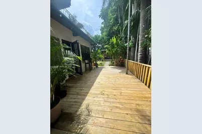 1628 NW 8th St #1628, Miami, FL 33125 - Photo 15