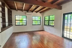 1628 NW 8th St, Miami, FL 33125 - Photo 5