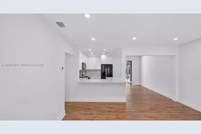 1010 NE 138th St #1, North Miami, FL 33161 - Photo 5
