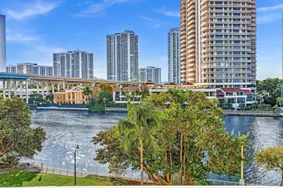 19390 Collins Ave #421, Sunny Isles Beach, FL 33160 - Photo 5