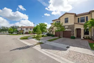 3316 W 91st Terrace, Hialeah, FL 33018 - Photo 3