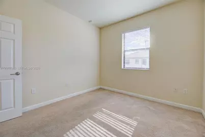 3316 W 91st Ter, Hialeah, FL 33018 - Photo 31