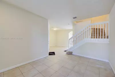 3316 W 91st Ter, Hialeah, FL 33018 - Photo 9