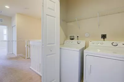 3316 W 91st Ter, Hialeah, FL 33018 - Photo 41