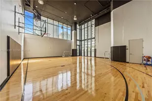 1010 Brickell Ave, Miami, FL 33131 - Photo 7