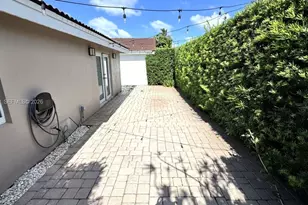 11312 SW 25th Terrace, Miami, FL 33165 - Photo 19