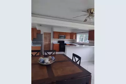 225 E 29th Ct, Riviera Beach, FL 33404 - Photo 3