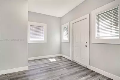 327 SW 20th St, Fort Lauderdale, FL 33315 - Photo 5