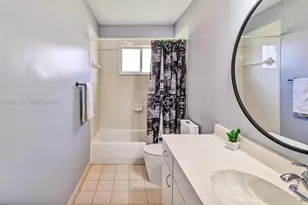 127 Danielle Ct, Weston, FL 33326 - Photo 23