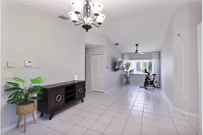 127 Danielle Ct, Weston, FL 33326 - Photo 3