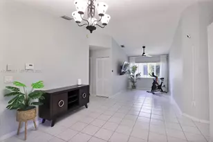 127 Danielle Ct, Weston, FL 33326 - Photo 3