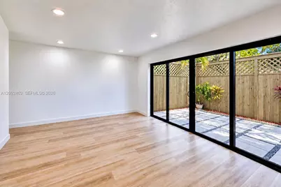 499 SE 13th St #7E, Fort Lauderdale, FL 33316 - Photo 13