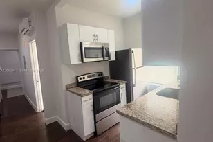 337 SW 10th Ave, Miami, FL 33130 - Photo 9